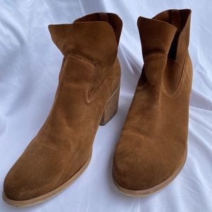 Nordstrom Western Style Cognac Suede Booties